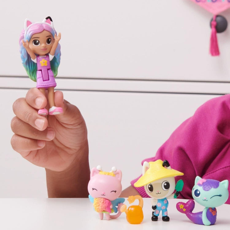 Gabby's Dollhouse 6065350 Friends Set with Rainbow Gabby Doll, Figures